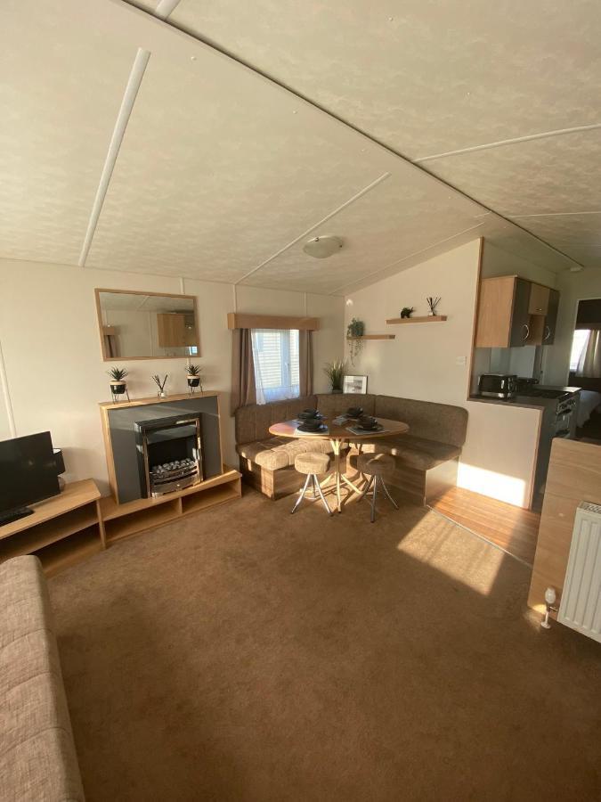 Campsite S&h Caravan